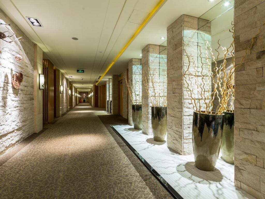 Huana Hotel Minhang Shanghai Esterno foto