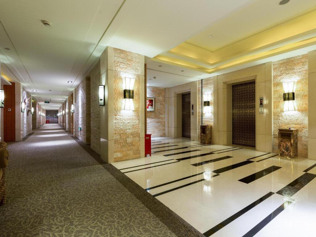 Huana Hotel Minhang Shanghai Esterno foto