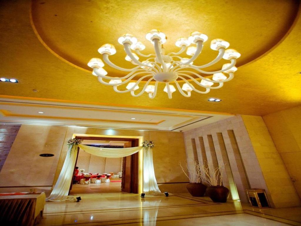 Huana Hotel Minhang Shanghai Esterno foto