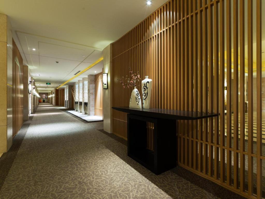 Huana Hotel Minhang Shanghai Esterno foto