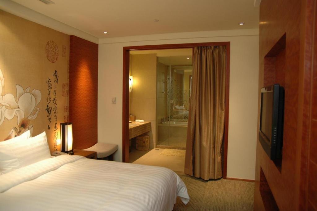 Huana Hotel Minhang Shanghai Esterno foto