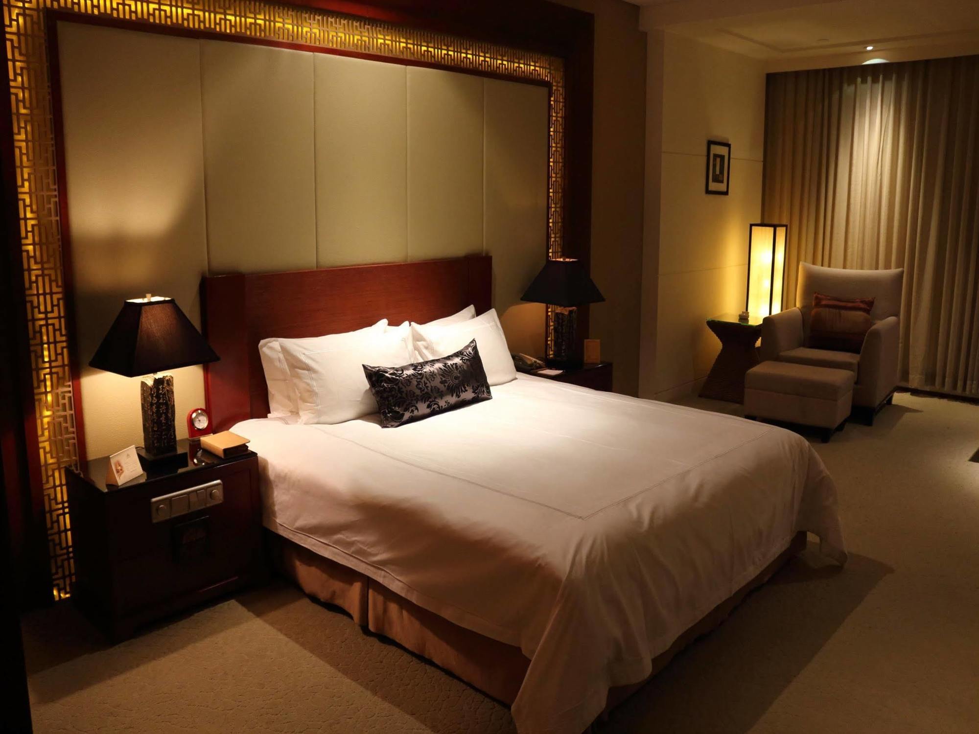 Huana Hotel Minhang Shanghai Esterno foto